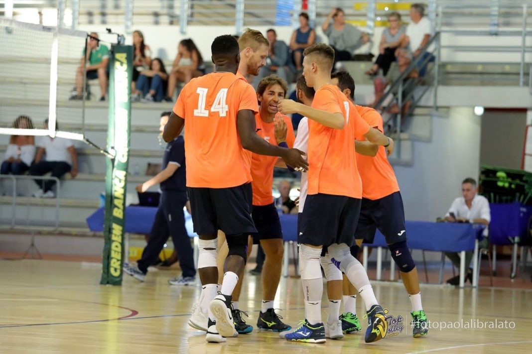 Super Positivo Il Primo Allenamento Congiunto Della Top Volley